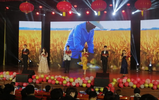 旦耀星辰，岁启华章&mdash;外国语学院SQA 2026年元旦晚会顺利举行678.png